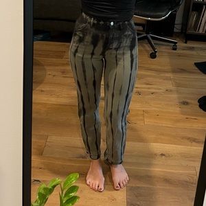 Aritzia pants / Wilfred free / size 00